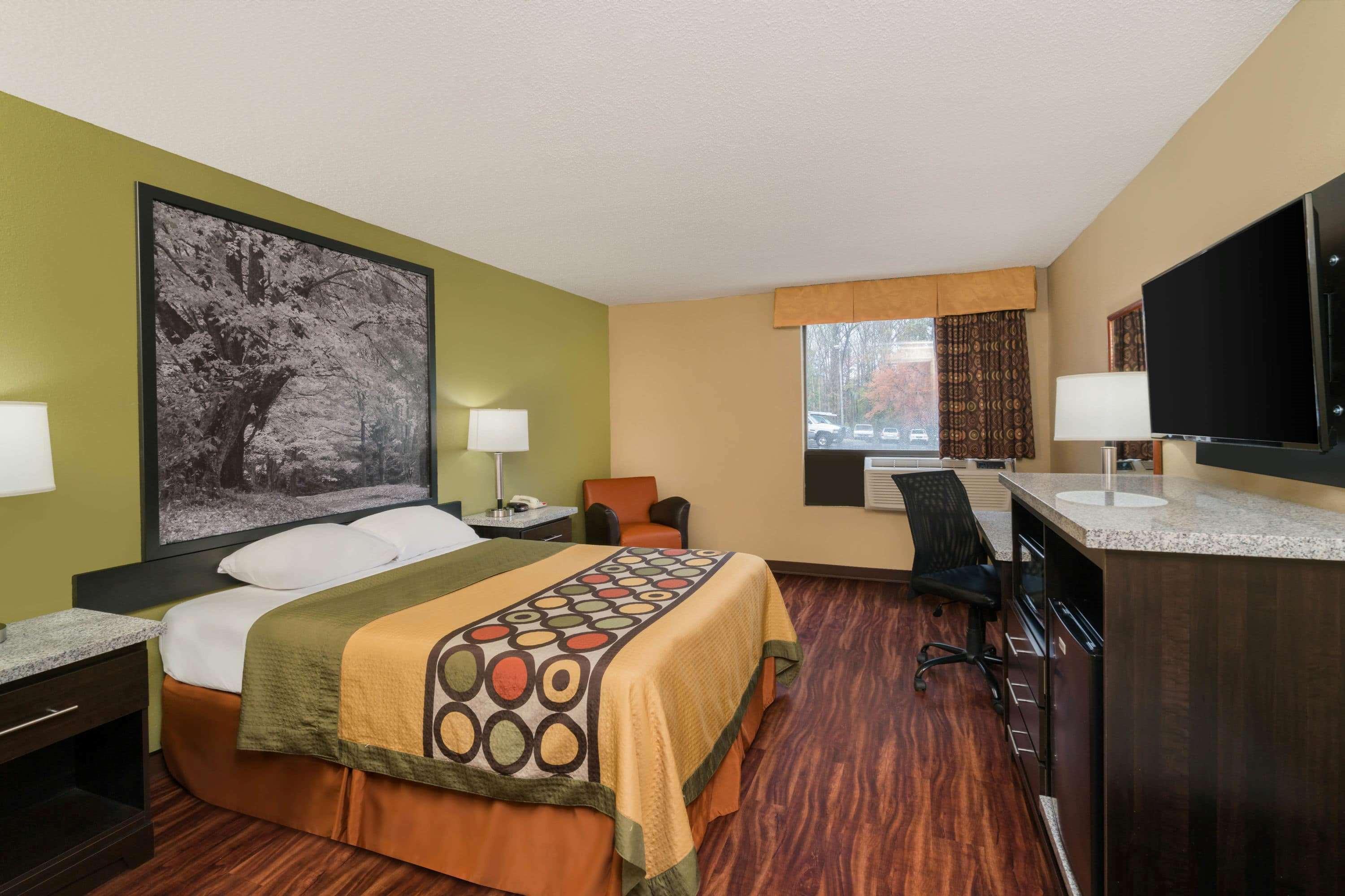 Super 8 By Wyndham Raleigh North East Hotel Exterior photo