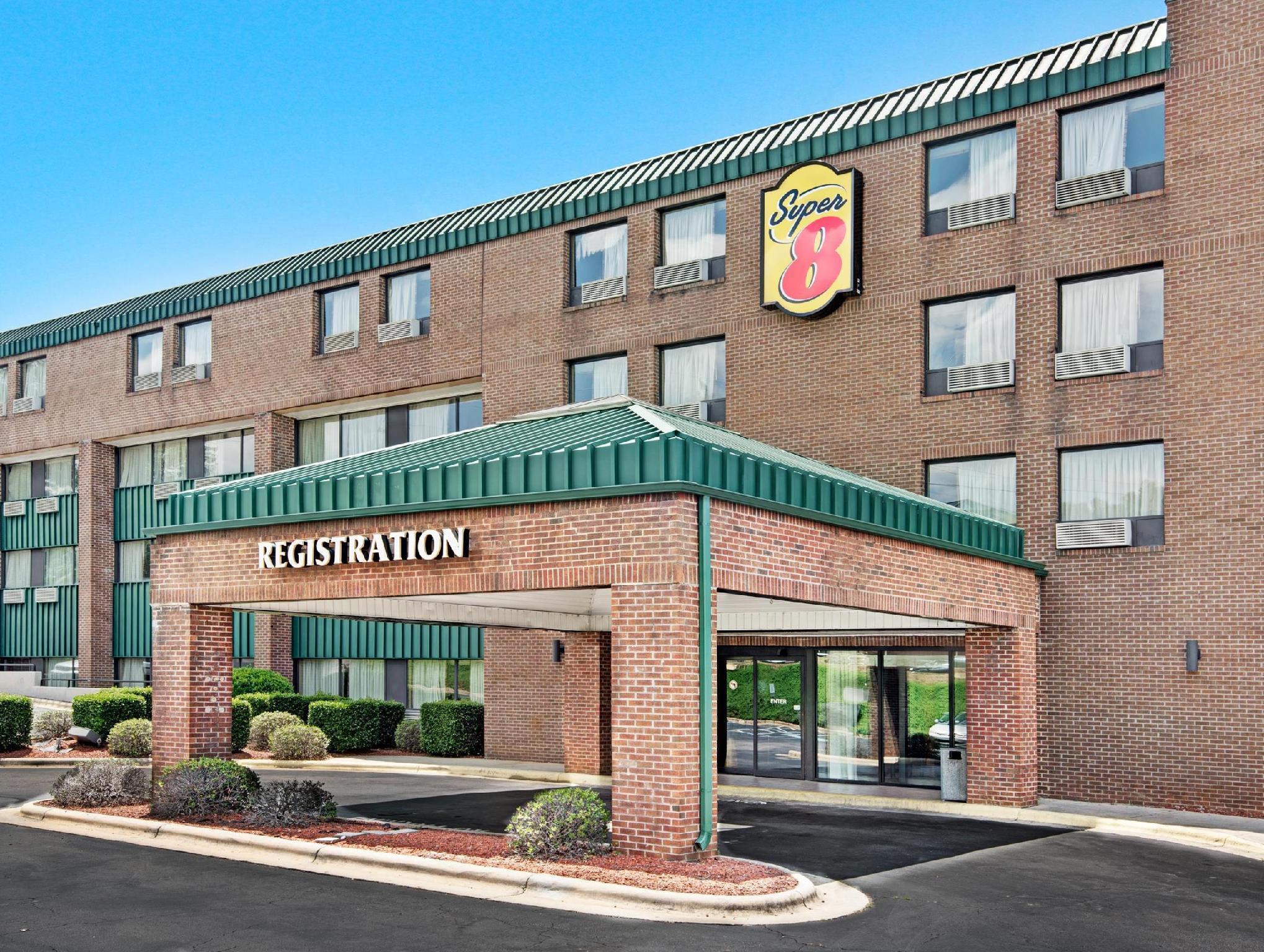 Super 8 By Wyndham Raleigh North East Hotel Exterior photo